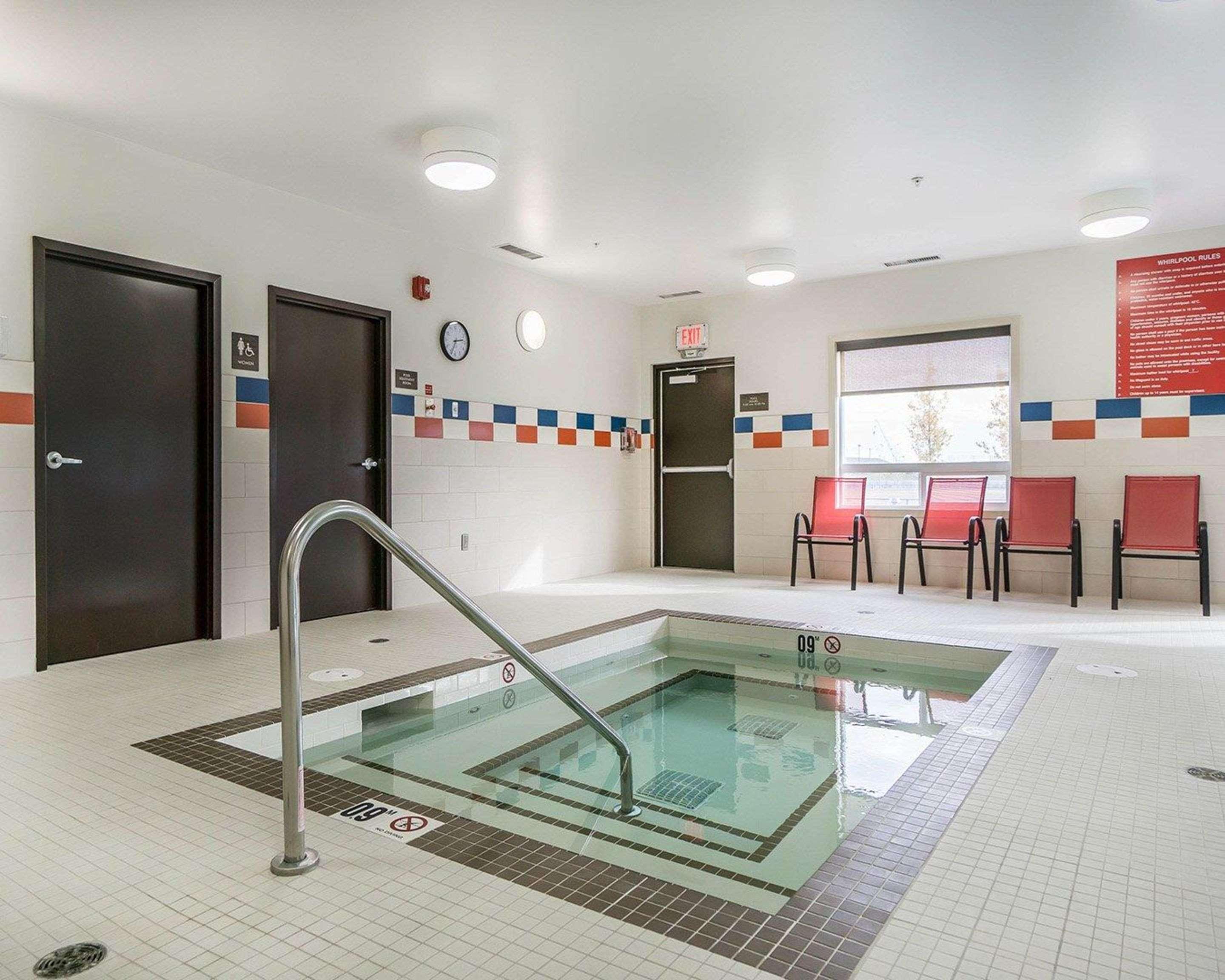 Comfort Inn & Suites Edmonton International Airport Nisku Zewnętrze zdjęcie