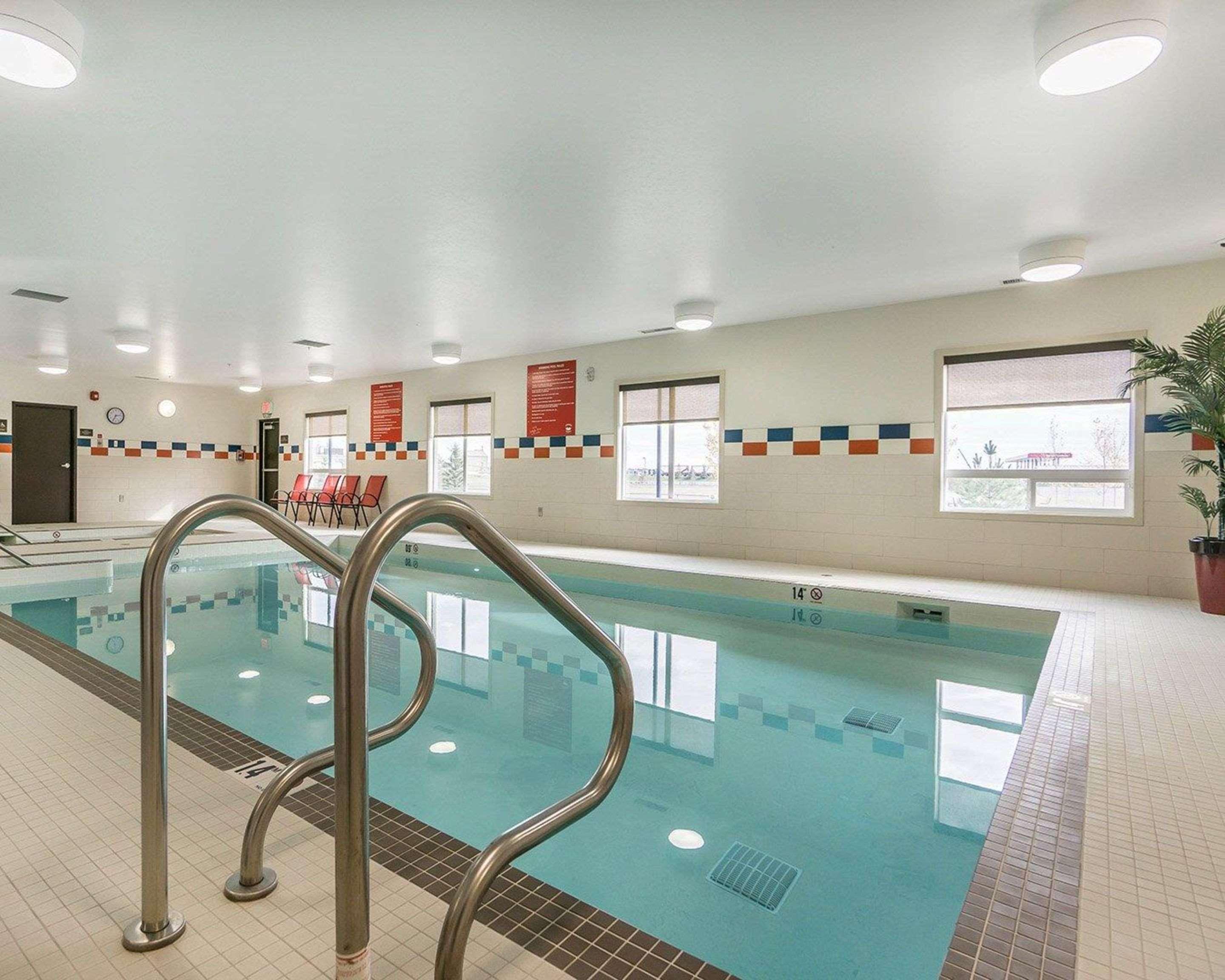 Comfort Inn & Suites Edmonton International Airport Nisku Zewnętrze zdjęcie