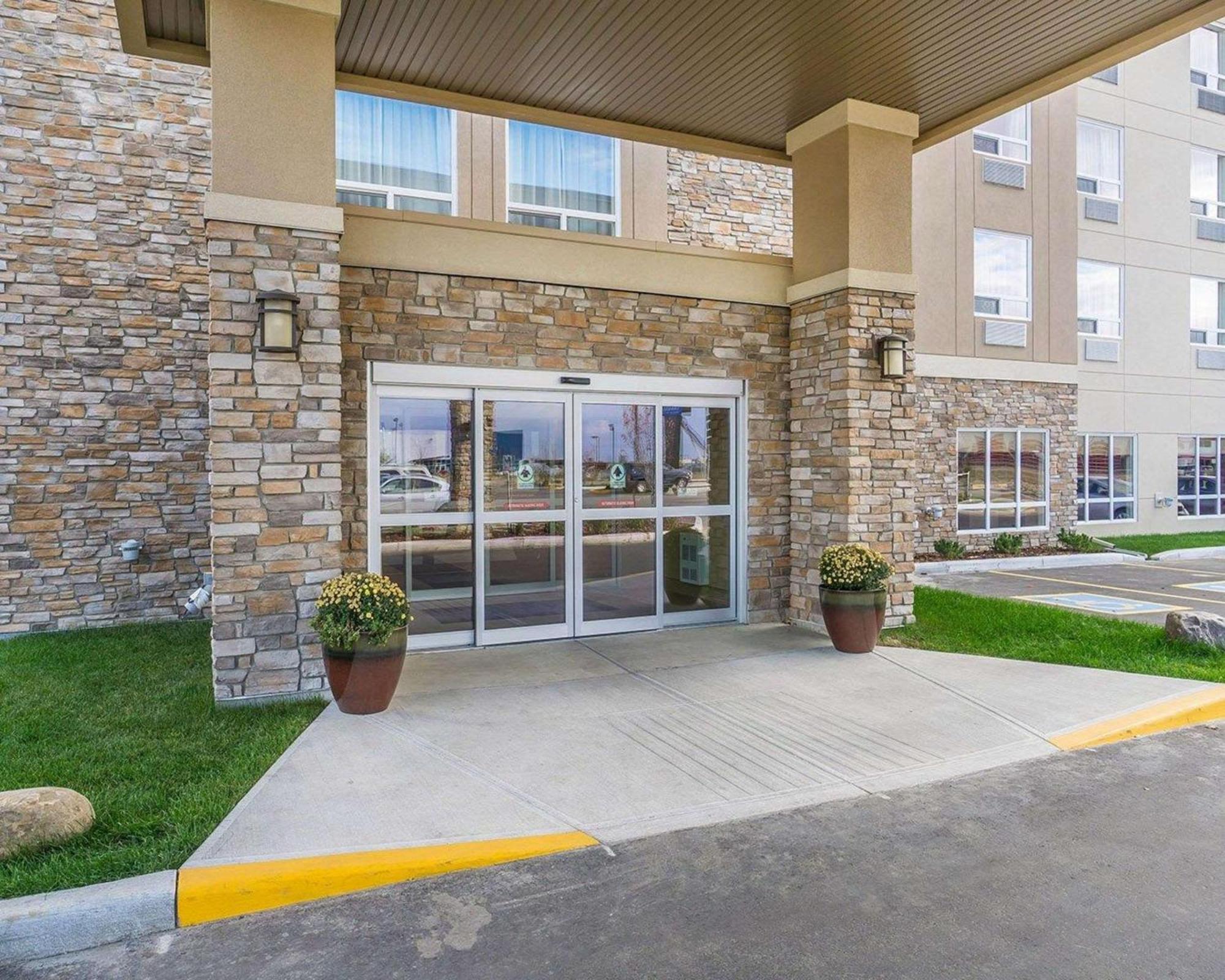 Comfort Inn & Suites Edmonton International Airport Nisku Zewnętrze zdjęcie
